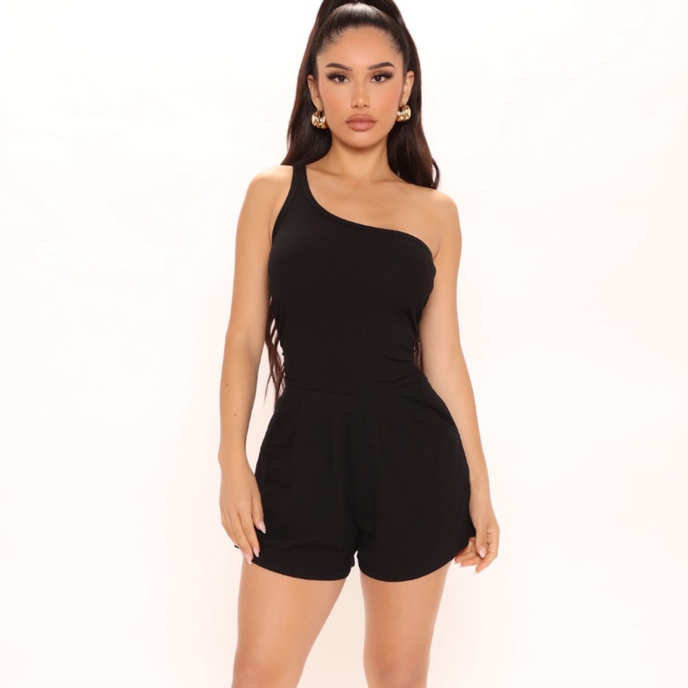 FASHION NOVA ROMPER